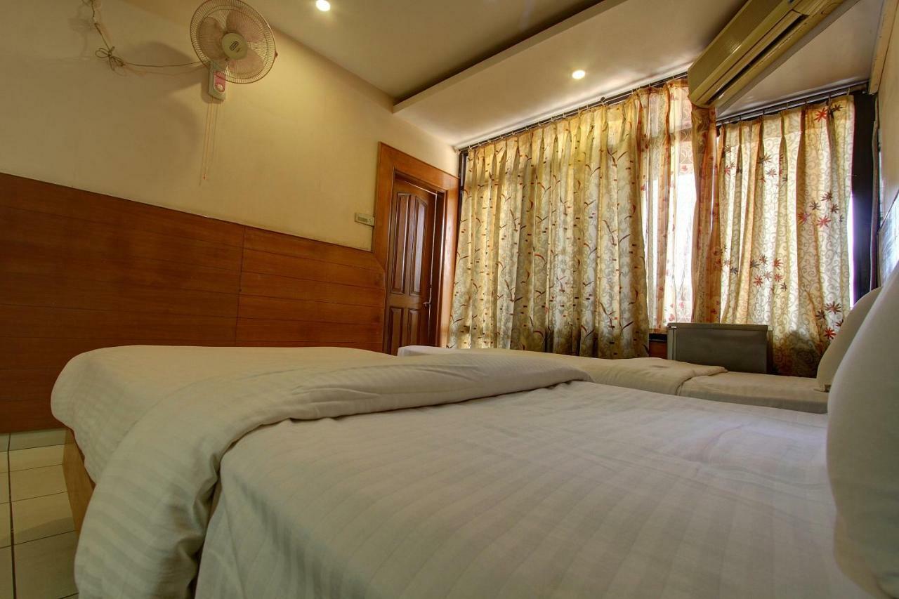 Hotel Rajsangam International Badami Exterior foto