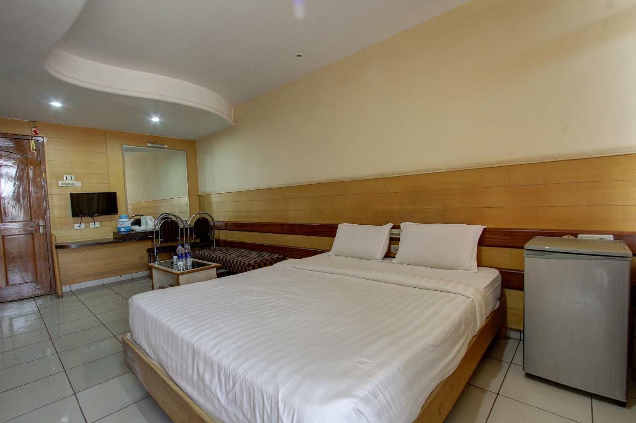 Hotel Rajsangam International Badami Exterior foto